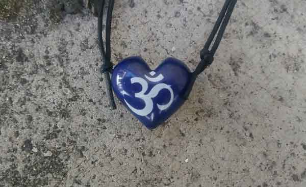 Colar Aromático Coleção Hinduísmo Om - Coração Azul - Ortega - Mundo dos Óleos