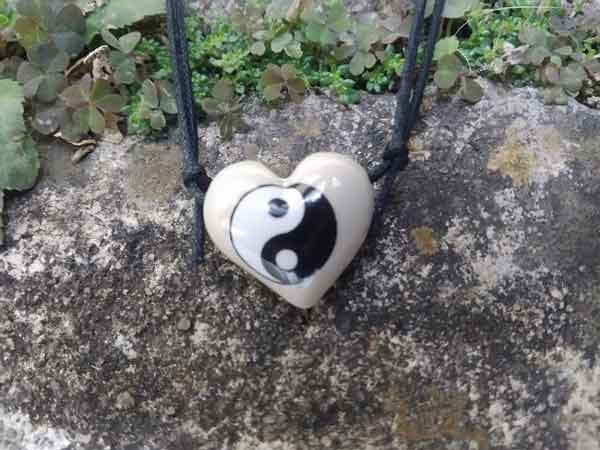 Colar Aromático Coleção Taoísmo Yin Yang - Coração Cru - Ortega - Mundo dos Óleos