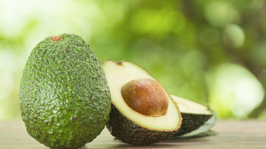 6 razões para você começar a usar Óleo de Abacate