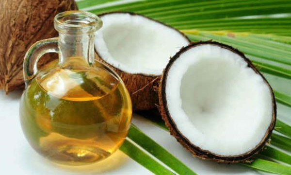 Estudos mostram que o óleo de coco é um forte inimigo do HIV