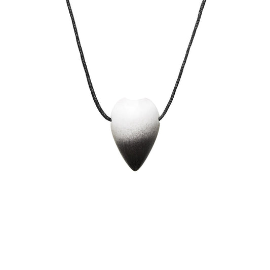 Colar Aromático Coleção Degradê -  Folha Black N' White - Ortega - Mundo dos Óleos