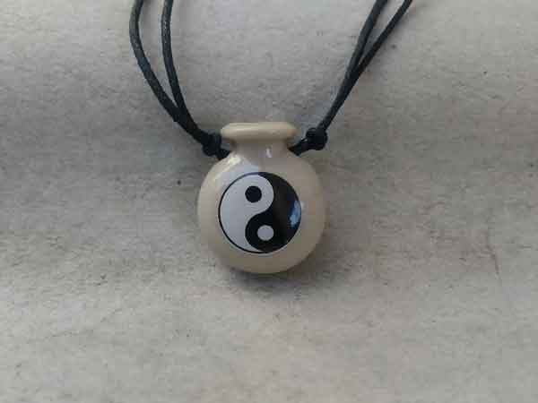Colar Aromático Coleção Taoísmo Yin Yang -  Cantil Cru - Ortega - Mundo dos Óleos