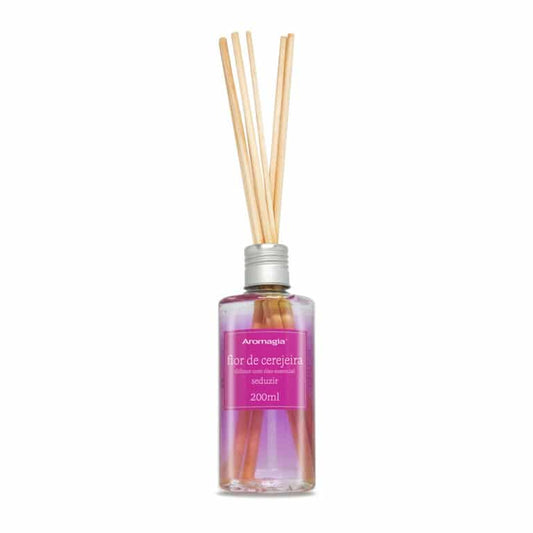 Difusor de Varetas - Flor de Cerejeira - (Com Óleo Essencial de Ylang Ylang) - WNF - Frasco com  200ml - Mundo dos Óleos